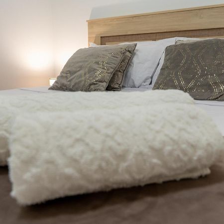 Apartamento Turistico Lux Center Valence Extérieur photo