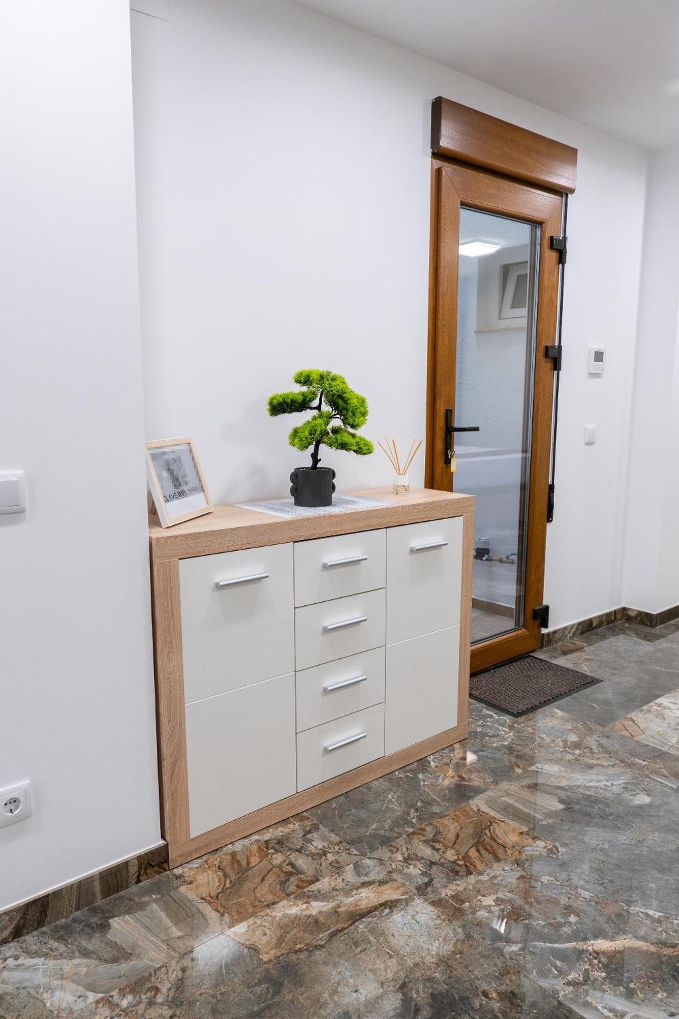 Apartamento Turistico Lux Center Valence Extérieur photo